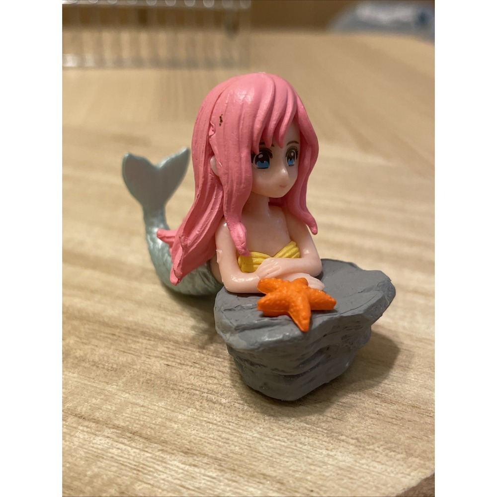Resting Mermaid PVC Vinyl Figure Fish Lady Pink Hair Anime Fish Tank 2"